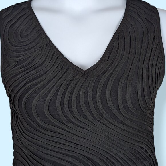 Melanie Lyne Black Sleeveless Fingerprint Top - Picture 3 of 6